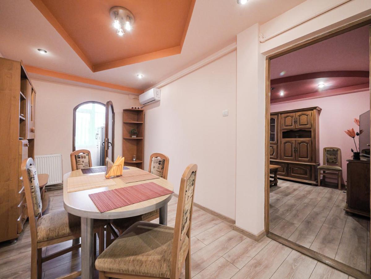 Luxury Ultracentral Curtea de Argeş Exterior foto