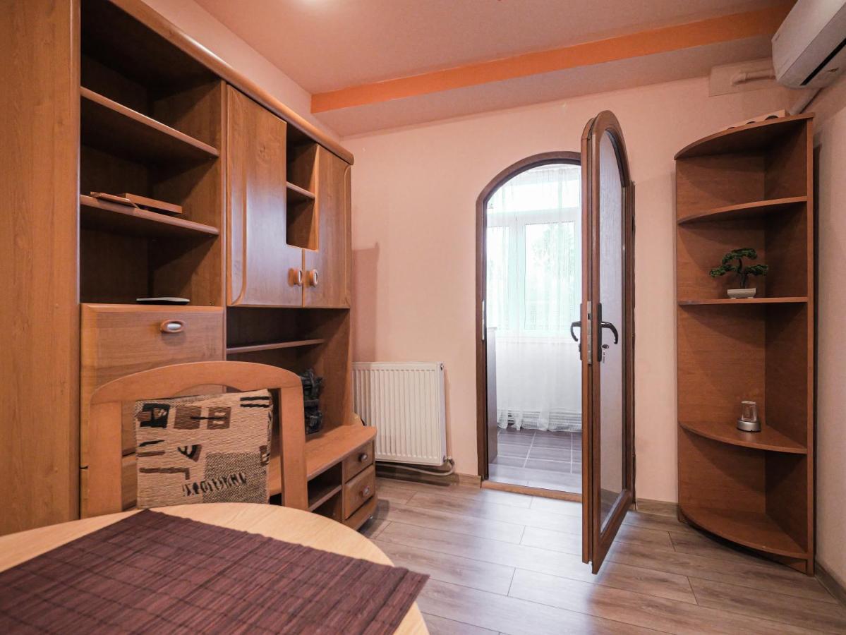 Luxury Ultracentral Curtea de Argeş Exterior foto