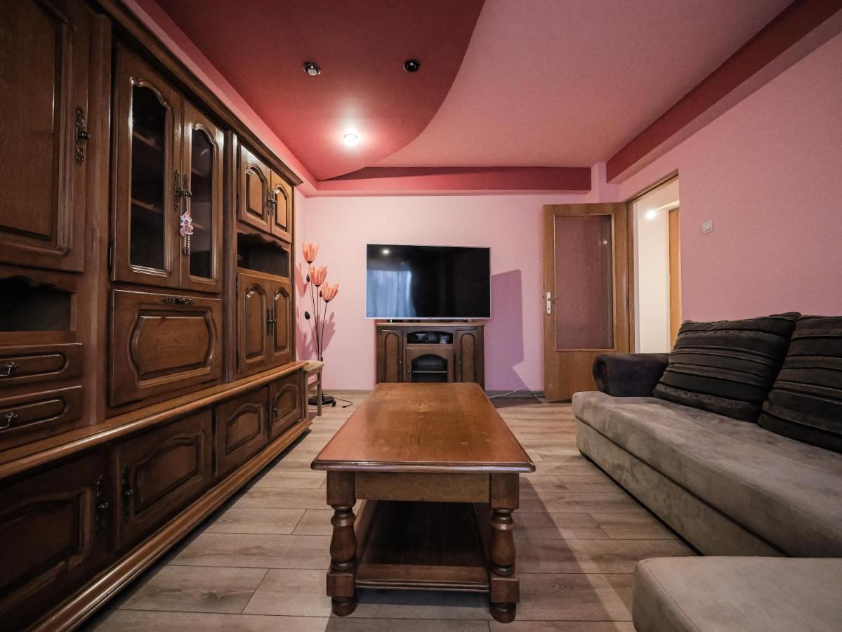 Luxury Ultracentral Curtea de Argeş Exterior foto