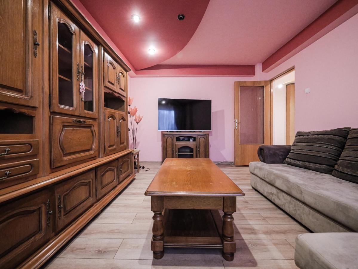 Luxury Ultracentral Curtea de Argeş Exterior foto