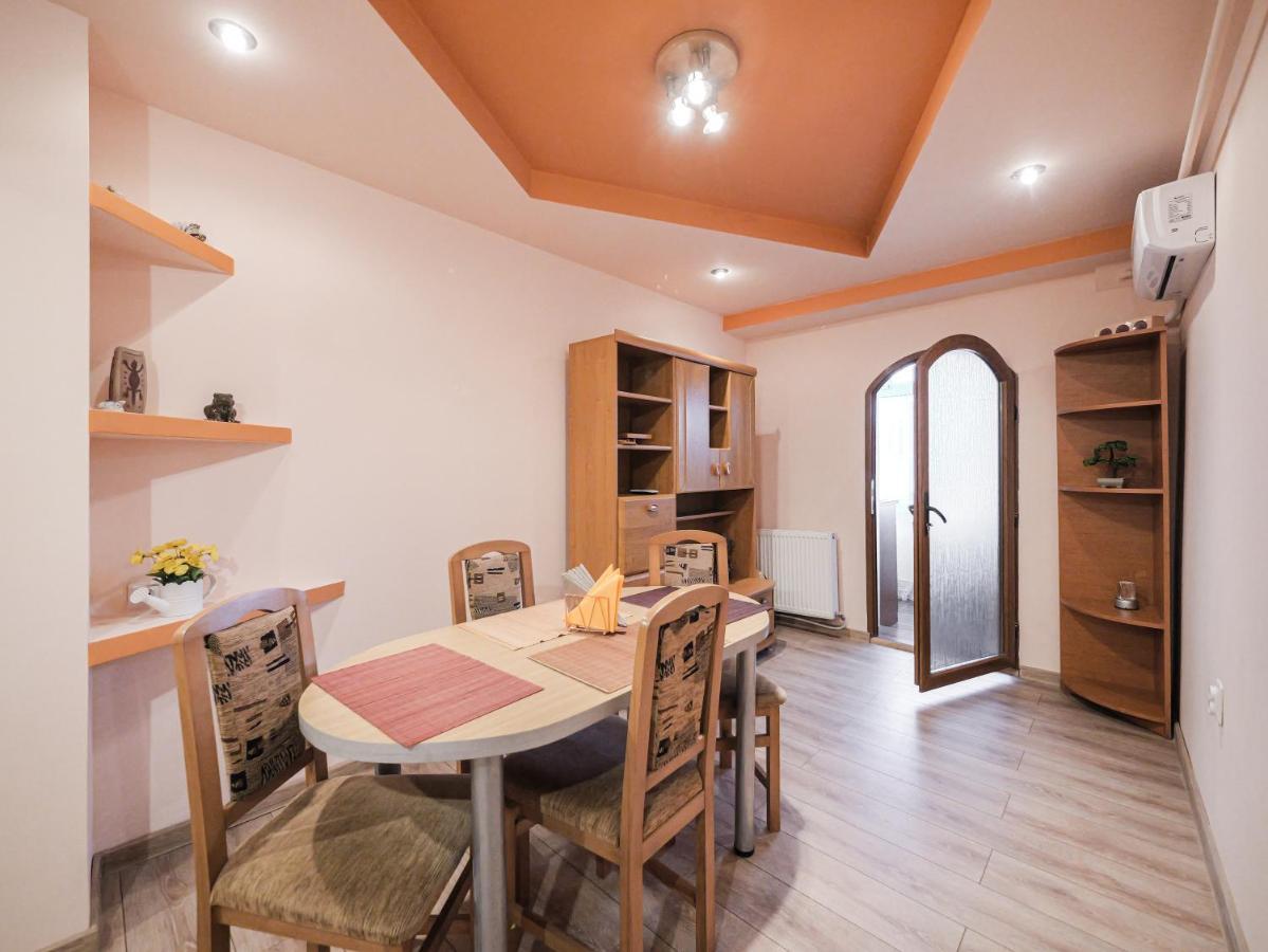 Luxury Ultracentral Curtea de Argeş Exterior foto