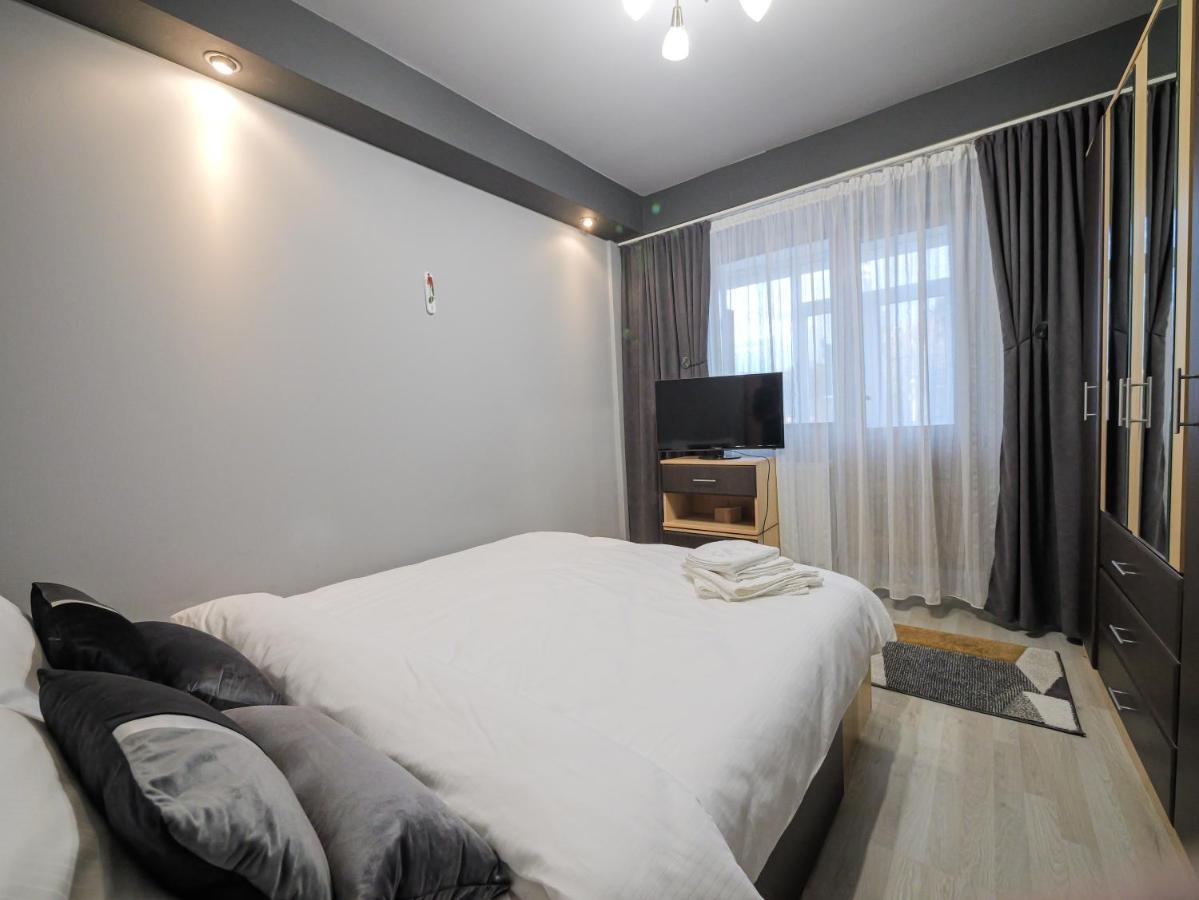 Luxury Ultracentral Curtea de Argeş Exterior foto
